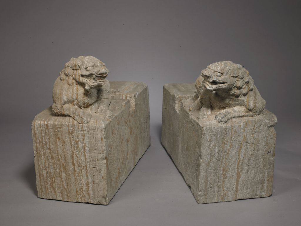 图片[1]-Stone lion door pillow-China Archive